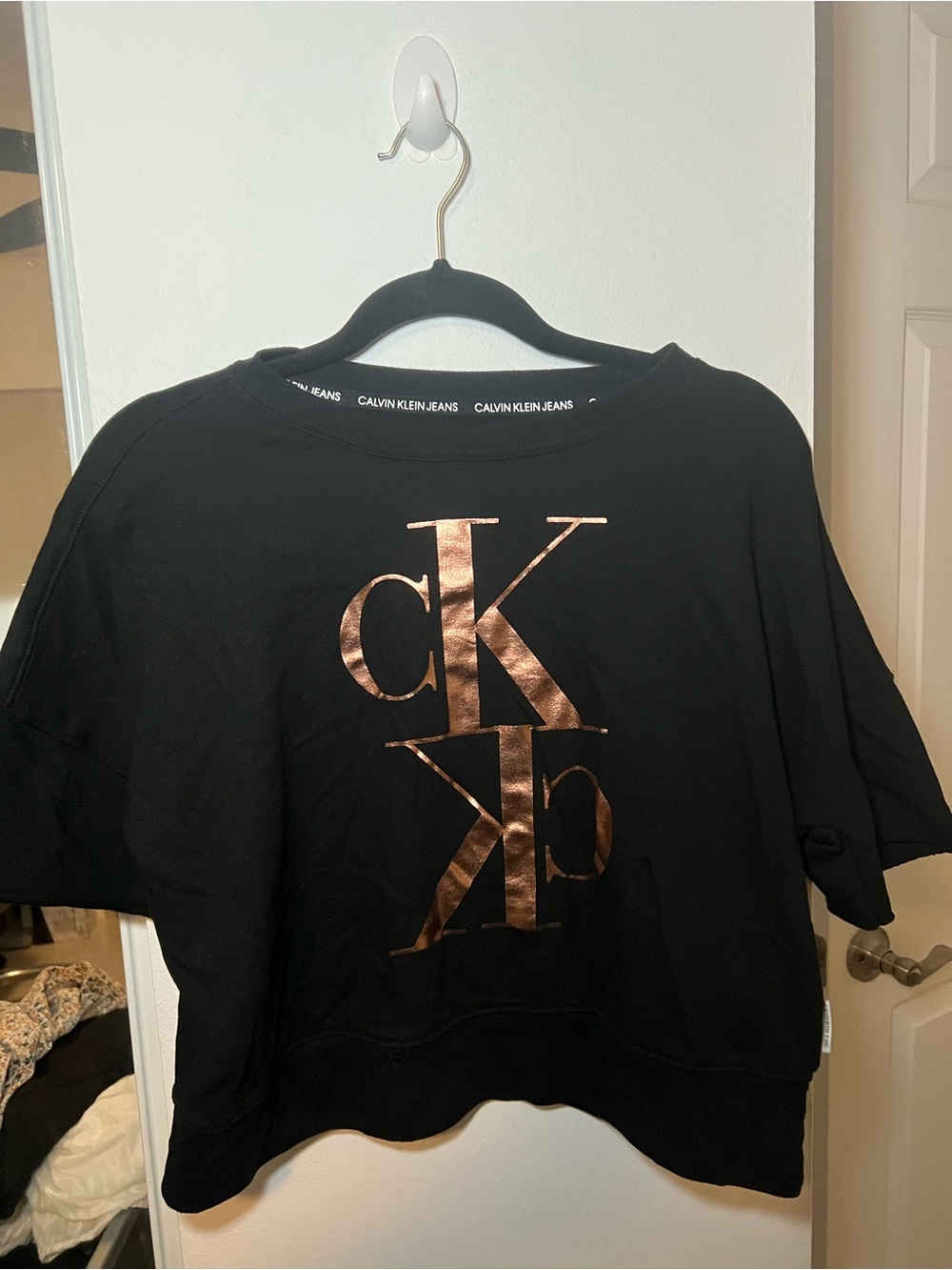Calvin Klein Women’s Black Short-Sleeve Sweatshirt with Metallic Rose Gold Logo